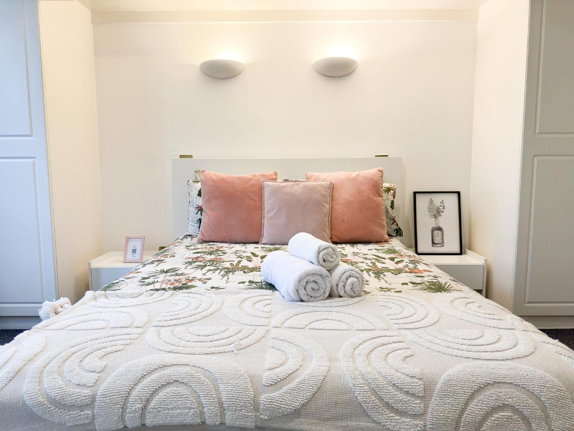 Cosy Apartments Near Hampstead Heath With Free On-Site Parking & Private Gardens, Golders Green London Eksteriør bilde