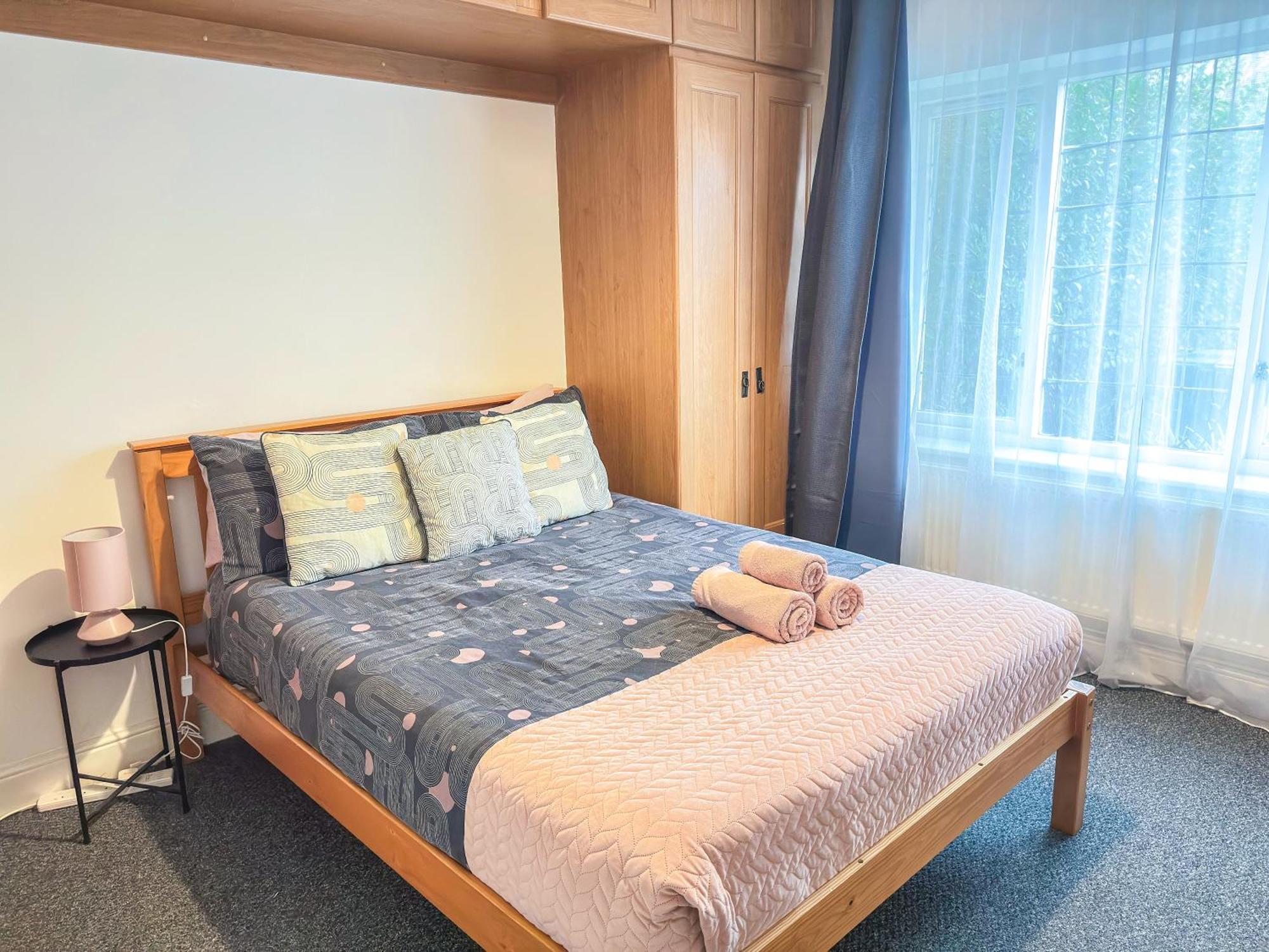 Cosy Apartments Near Hampstead Heath With Free On-Site Parking & Private Gardens, Golders Green London Eksteriør bilde