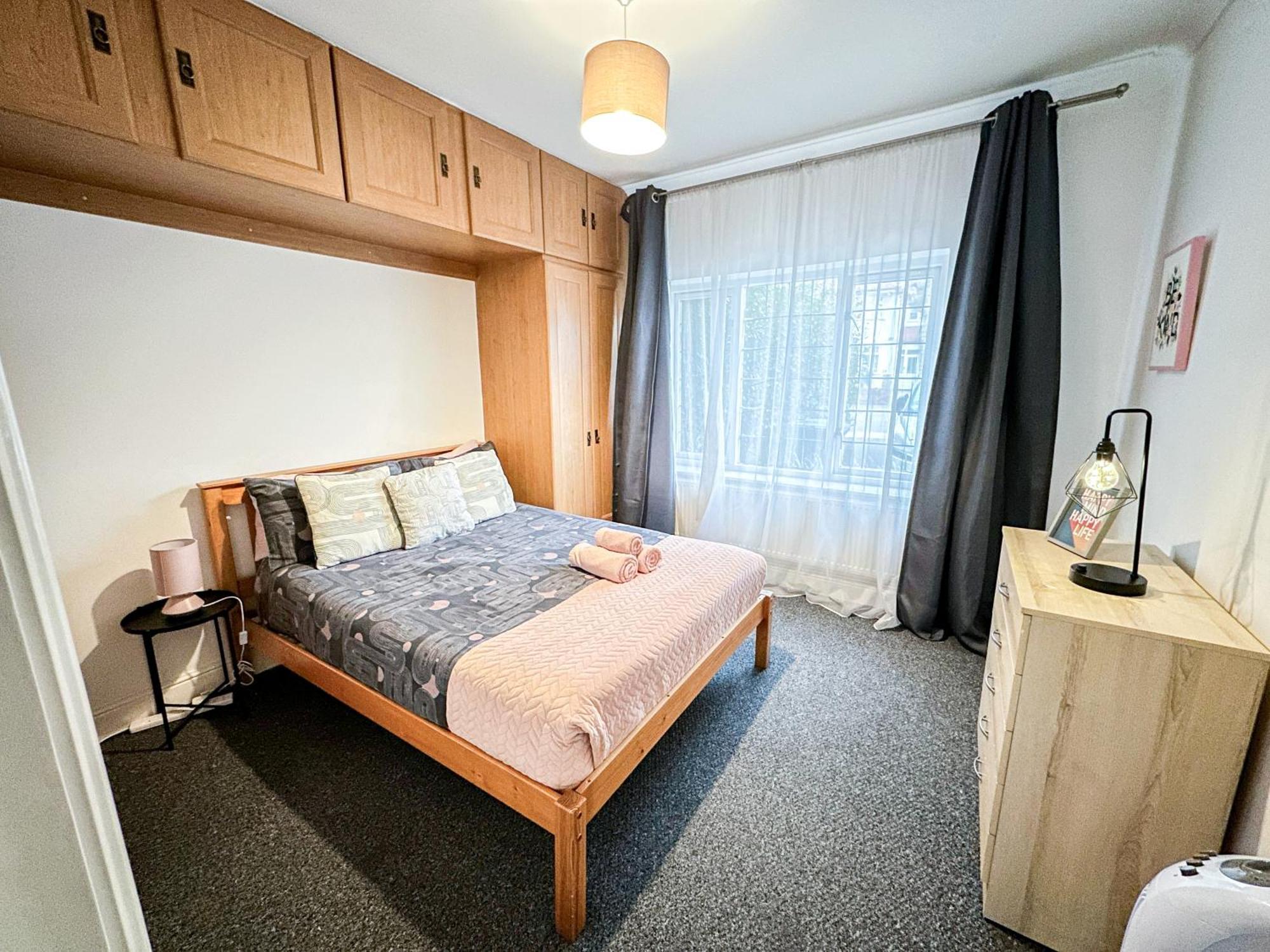 Cosy Apartments Near Hampstead Heath With Free On-Site Parking & Private Gardens, Golders Green London Eksteriør bilde