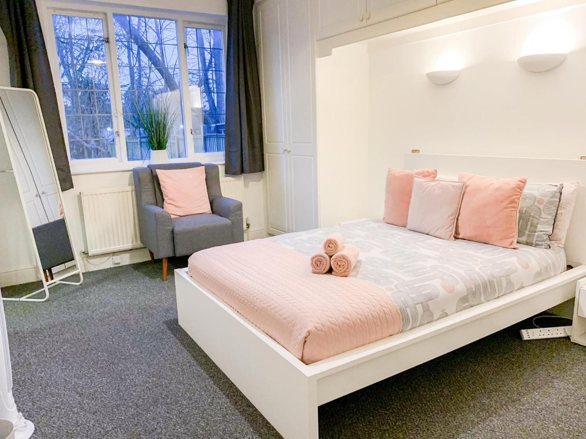 Cosy Apartments Near Hampstead Heath With Free On-Site Parking & Private Gardens, Golders Green London Eksteriør bilde