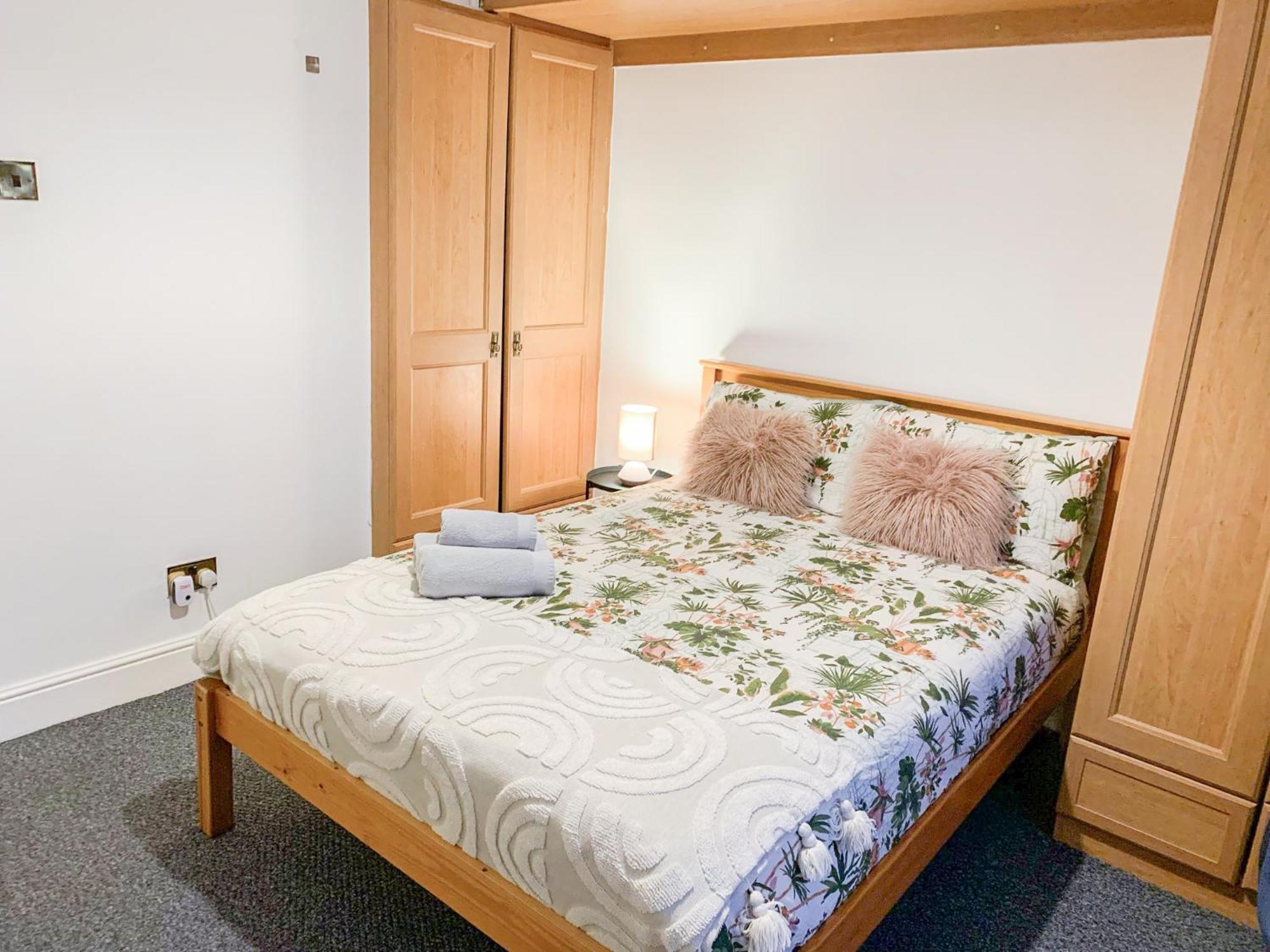 Cosy Apartments Near Hampstead Heath With Free On-Site Parking & Private Gardens, Golders Green London Eksteriør bilde
