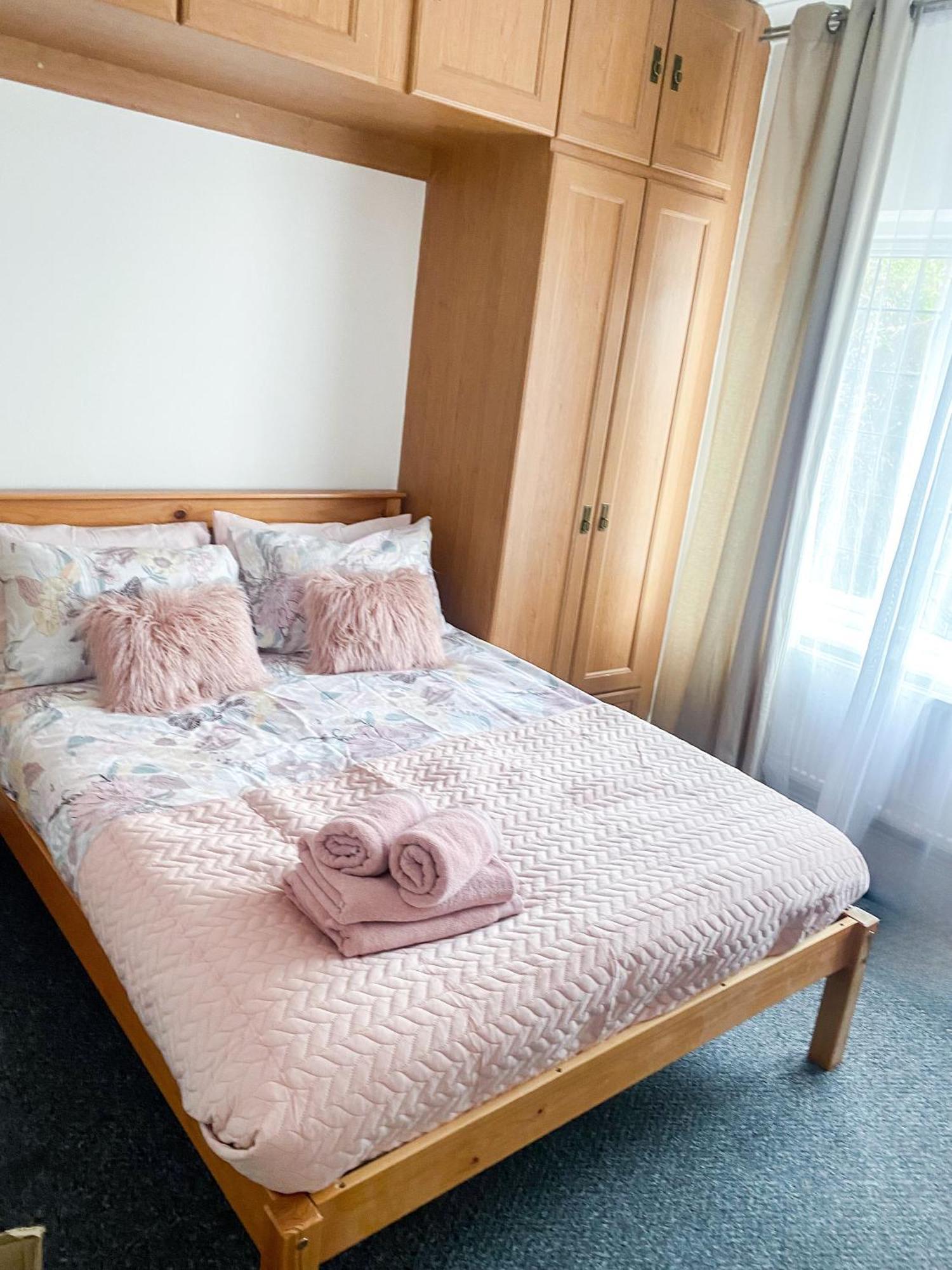Cosy Apartments Near Hampstead Heath With Free On-Site Parking & Private Gardens, Golders Green London Eksteriør bilde