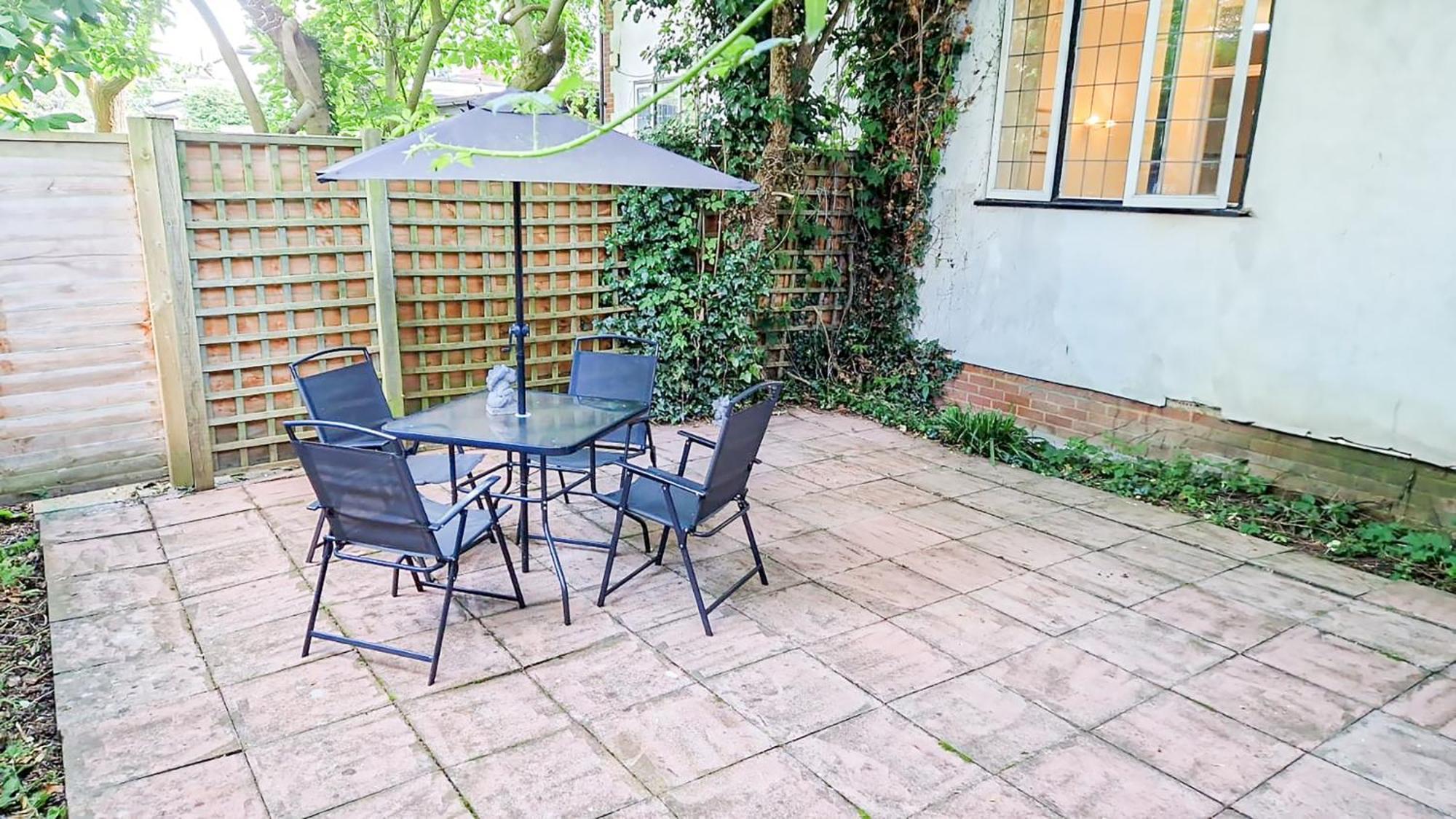 Cosy Apartments Near Hampstead Heath With Free On-Site Parking & Private Gardens, Golders Green London Eksteriør bilde