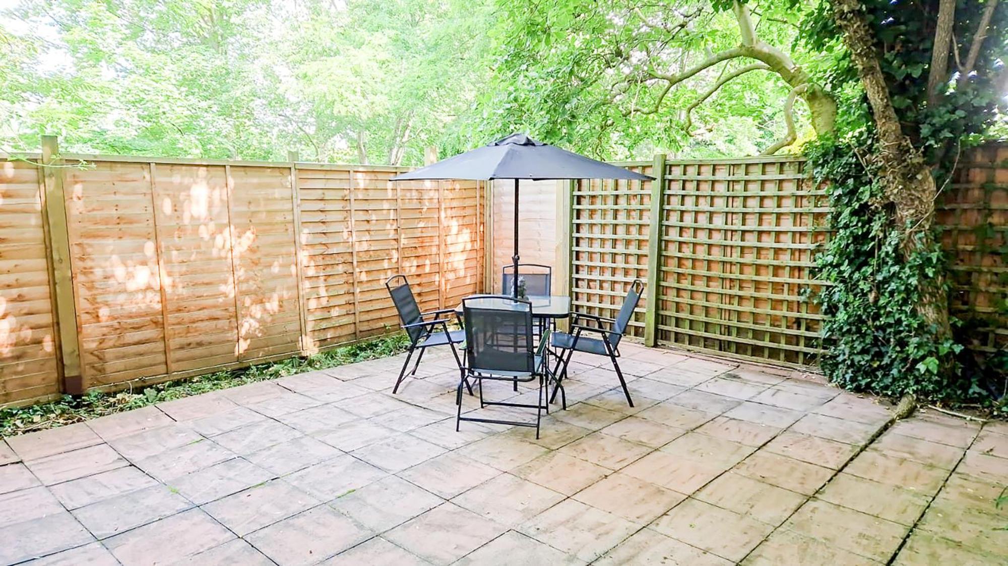 Cosy Apartments Near Hampstead Heath With Free On-Site Parking & Private Gardens, Golders Green London Eksteriør bilde