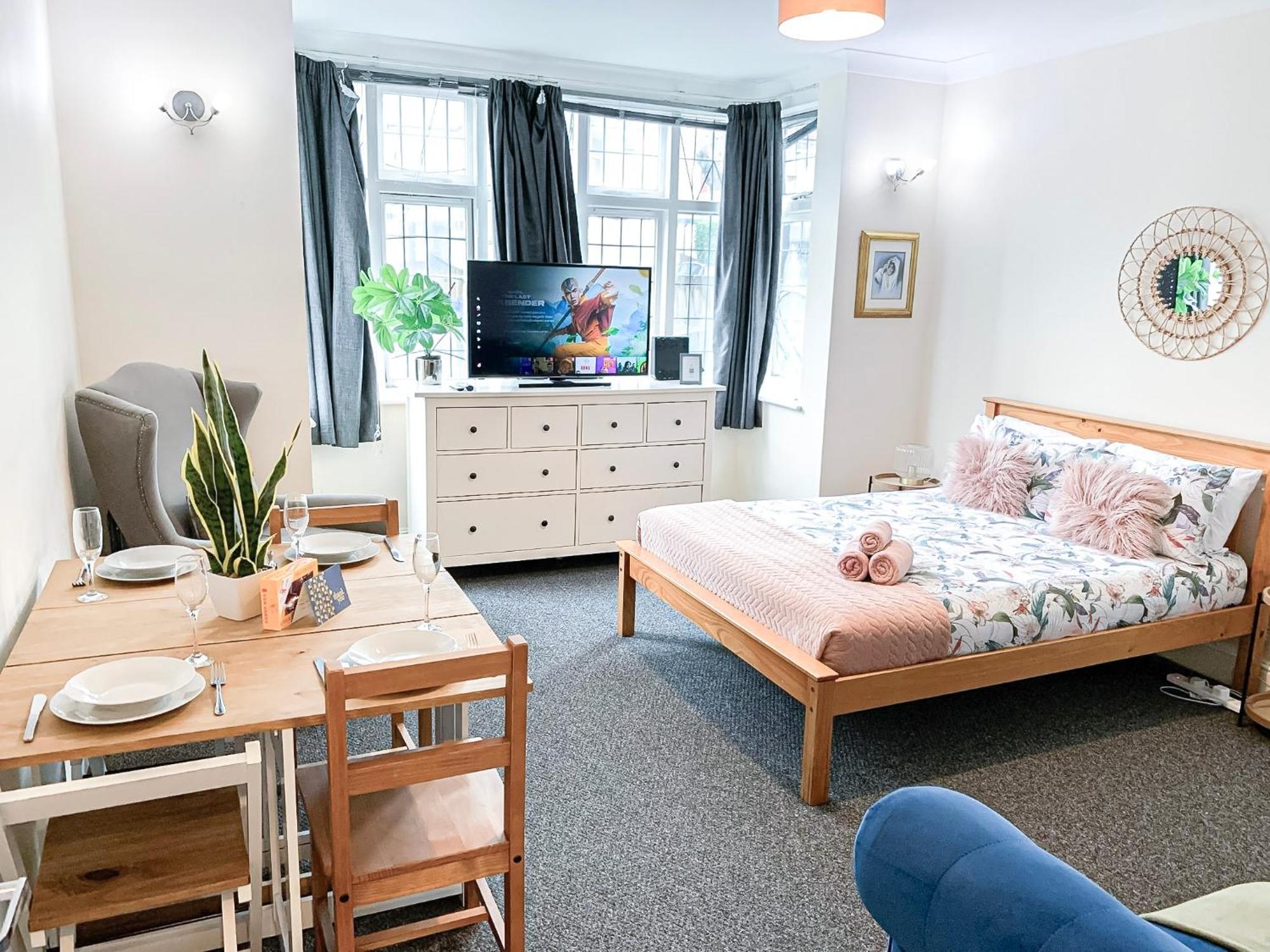 Cosy Apartments Near Hampstead Heath With Free On-Site Parking & Private Gardens, Golders Green London Eksteriør bilde