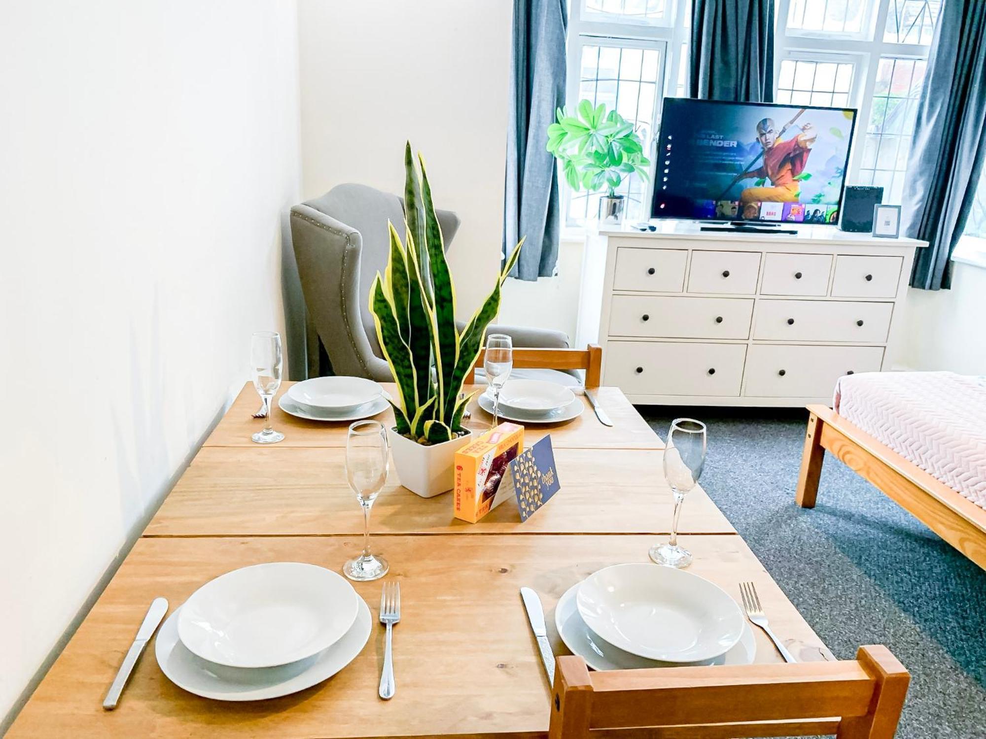 Cosy Apartments Near Hampstead Heath With Free On-Site Parking & Private Gardens, Golders Green London Eksteriør bilde