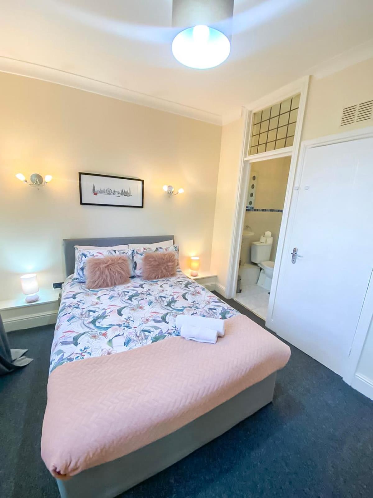 Cosy Apartments Near Hampstead Heath With Free On-Site Parking & Private Gardens, Golders Green London Eksteriør bilde