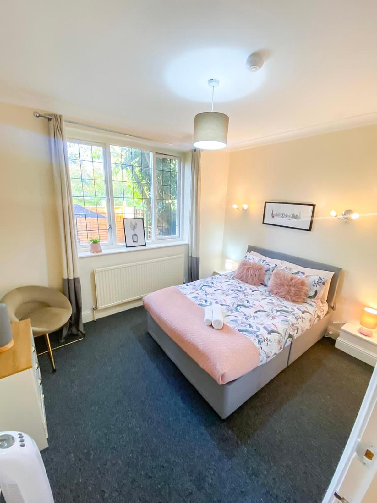 Cosy Apartments Near Hampstead Heath With Free On-Site Parking & Private Gardens, Golders Green London Eksteriør bilde